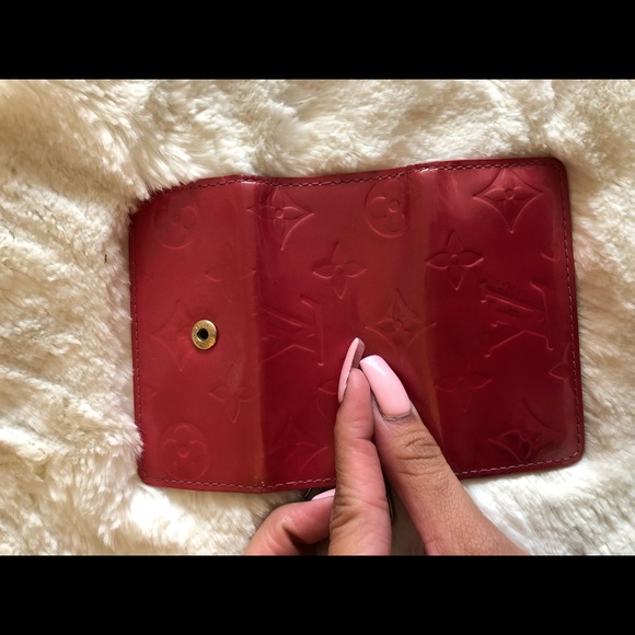 Louis Vuitton four key holder - Picture 4 of 4